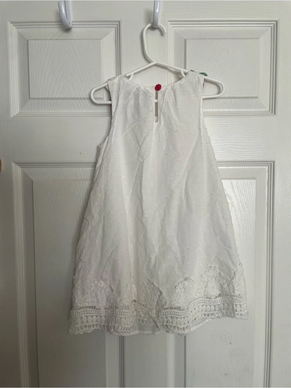 Cynthia Rowley Girls size 4  White Eyelet Dress with Strawberry Embroidered
